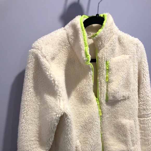 Fake fur sweater - Picture 2 of 3